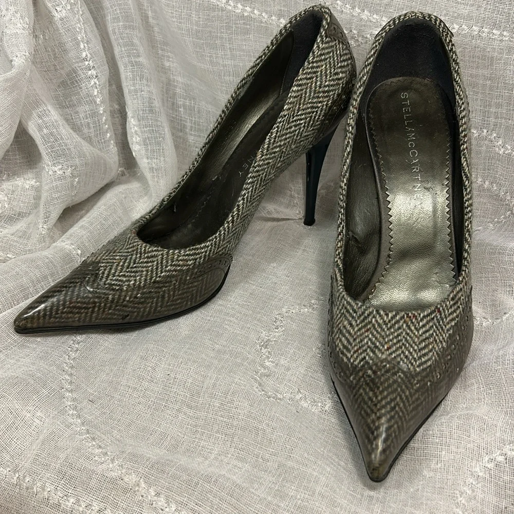 Stella Mccartney plaid classic pump heels